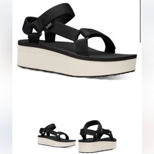 Teva flatform universal platform sandal